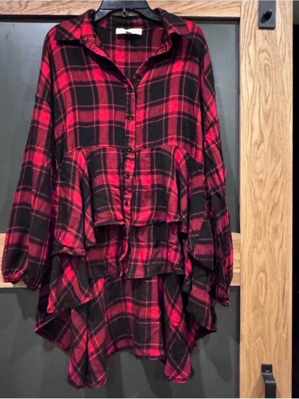 Weekend Suzanne Betro Plaid Tunic Top Red Black High Low Peplum Size Small